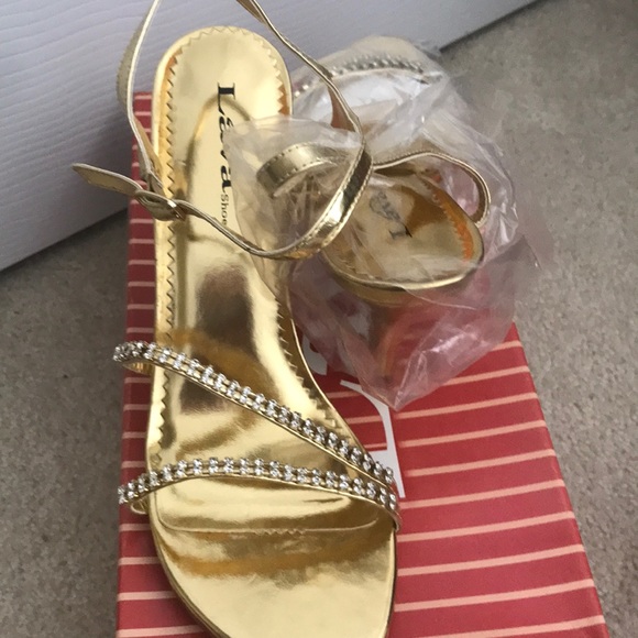 Gold Evening shoes size 8/1/2 - Picture 2 of 4